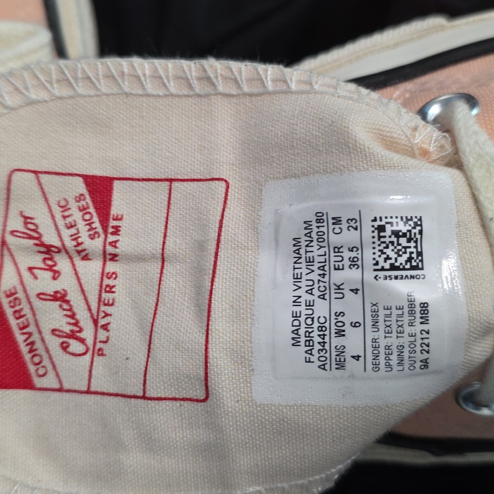 Converse Unisex Chuck Taylor All Star Sneakers - Picture 2 of 3